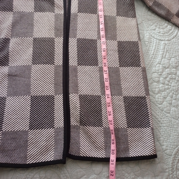 Chico's Black Grey Graphic Check Long Cardigan Sweater Coat Size Small - Picture 11 of 12